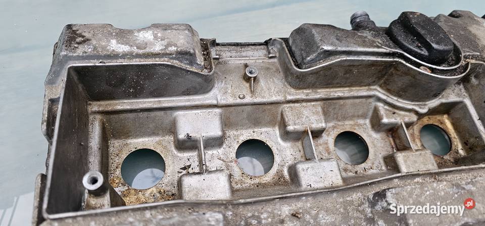 Pokrywa zaworów mercedes w202 w124 m111 Zbąszyń