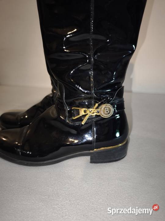 eleganckie czarne kozaki lakierowane Legionowo