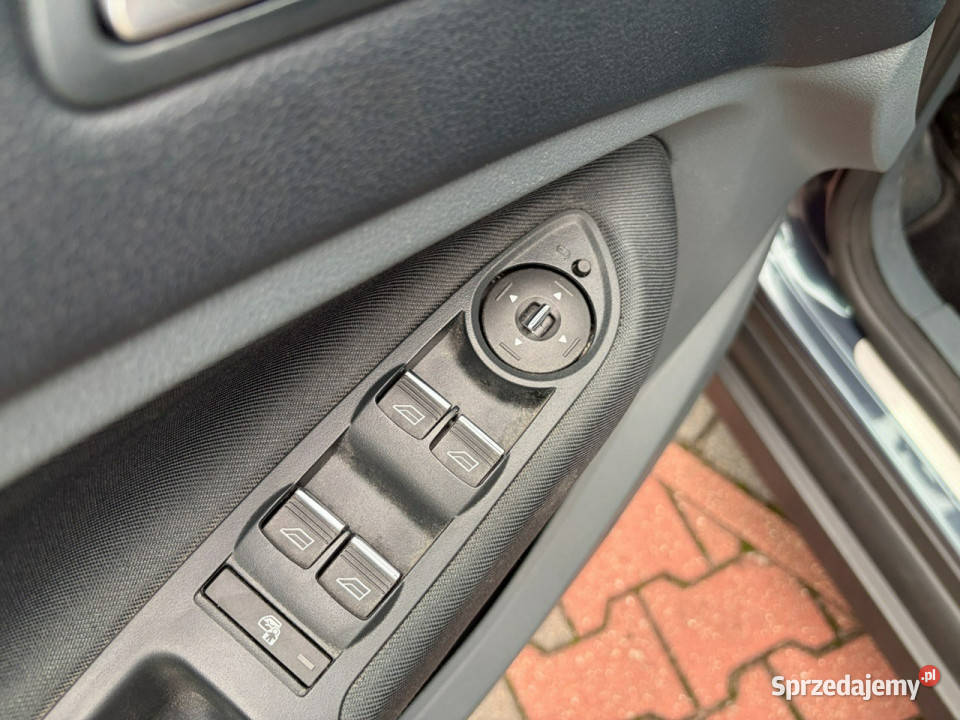Ford C 16 benzyna 150 Titanium Gotowy do jazdy elektrochrom. lusterko wst. Lipówki sprzedam
