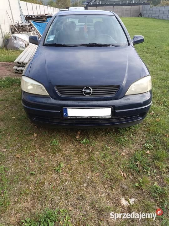 Astra II opłacona ze swieżym przeglądem Piekoszów