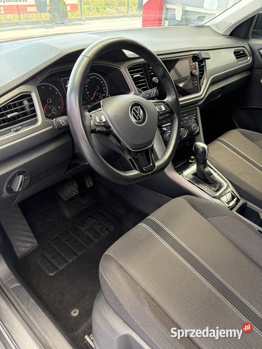 Volkswagen TRoc 15 TSI 150 DSG Advance Salon 1