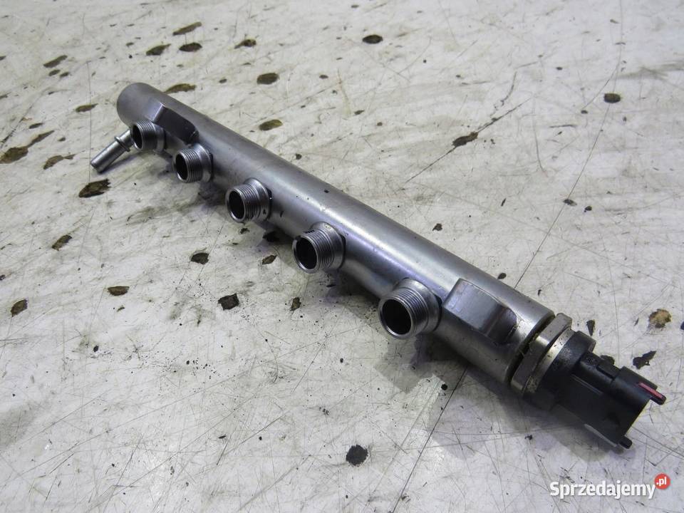 LISTWA WTRYSKOWA QASHQAI J11 16 DCI 8201044829 osobowe