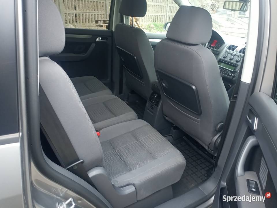 Volkswagen Touran I 2009r 20 LPG bezwypadk 145 lakier metallic Sosnowiec