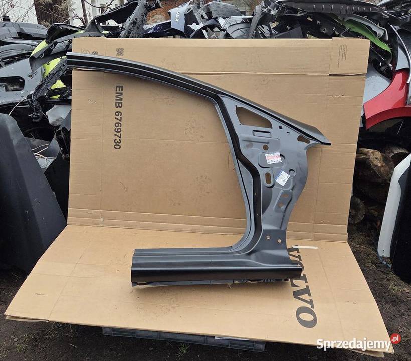 Próg słupek A prawy Ford Fiesta MK8 2110328