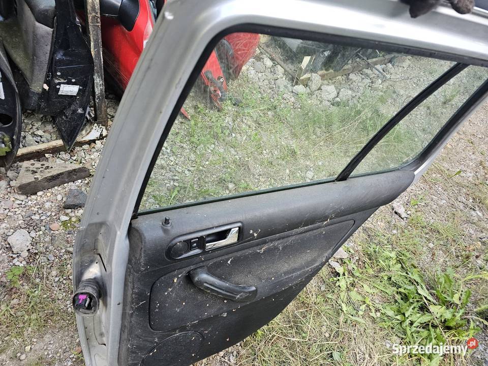Drzwi golf 4 prawy tył Łagów