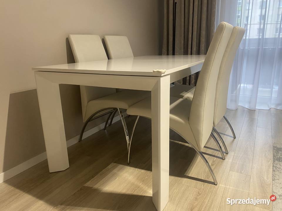 Meble stół z krzesłami Stoły