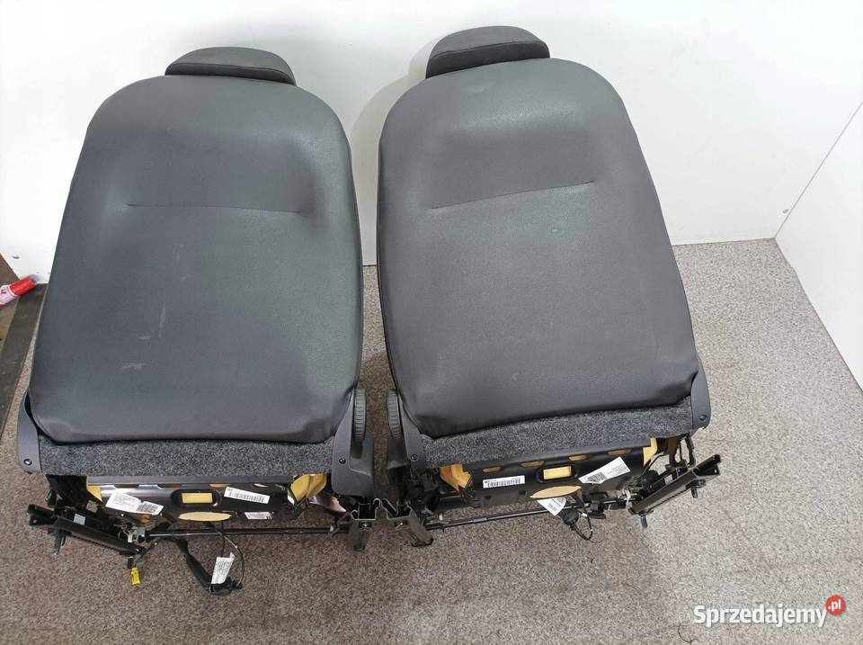 FOTELE KANAPA BOCZKI PRZÓD 5D HB EU Volkswagen Fotele i kanapy sprzedam