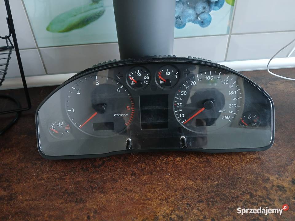 Licznik audi a4 b5 osobowe