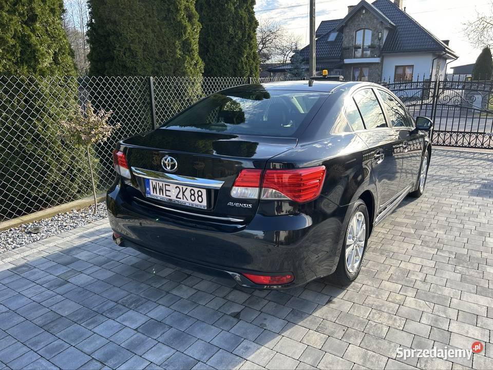 Toyotą Avensis NISKI PRZEBIEG klimatyzacja Łochów