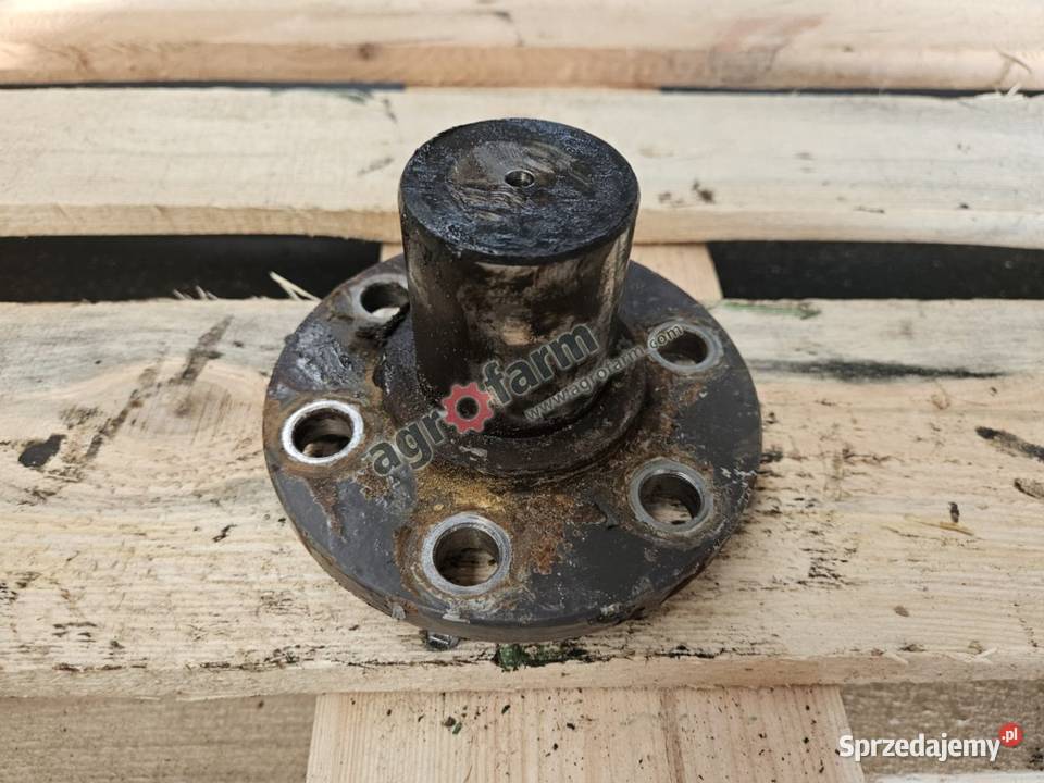 Sworzeń mostu FWD Massey Ferguson 2620 2680 sprzedam