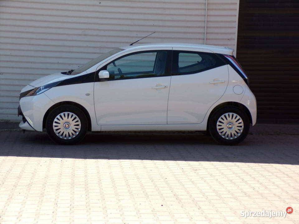 Toyota Aygo Kamera Tablet Led 2016r II 2014 gniazdo USB śląskie Mikołów sprzedam