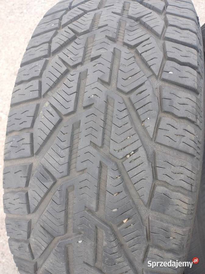 2 Opony zimowe Kormoran Snow 22540R18 Samochodowe wielkopolskie Przemęt sprzedam
