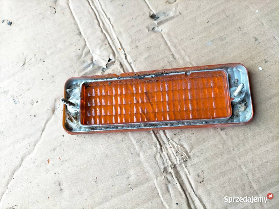 NISSAN TERRANO II 2 6R01472 KIERUNKOWSKAZ MIGACZ Kamień-Kolonia