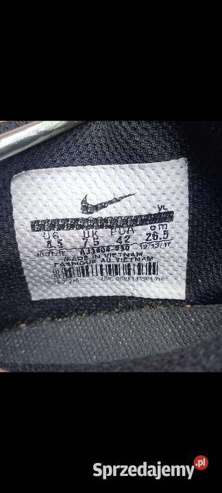 Buty sportowe Nike 42 Turfy Halówki sprzedam