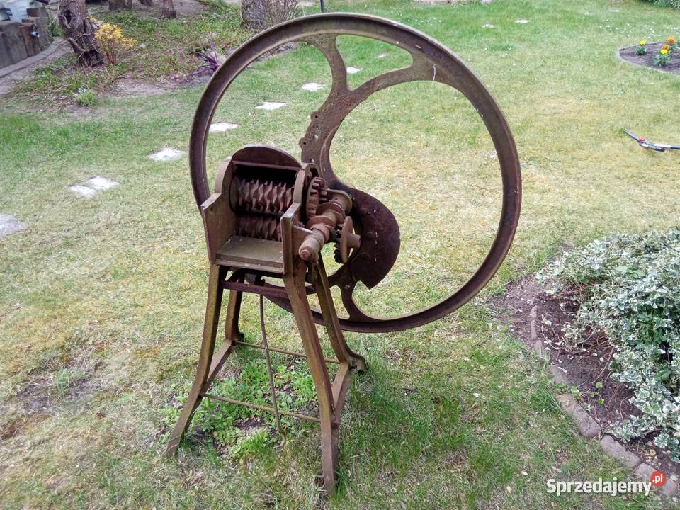 Zabytkowa żeliwna sieczkarnia Skarżysko-Kamienna sprzedam