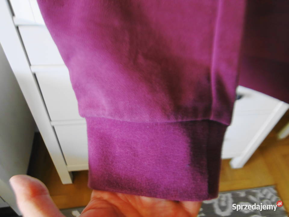 Nowe spodnie sportowe 4042