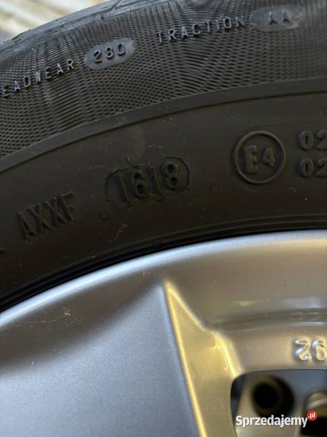 Sprzedam opony z felgami i czujnikami cisnienia małopolskie Zakopane