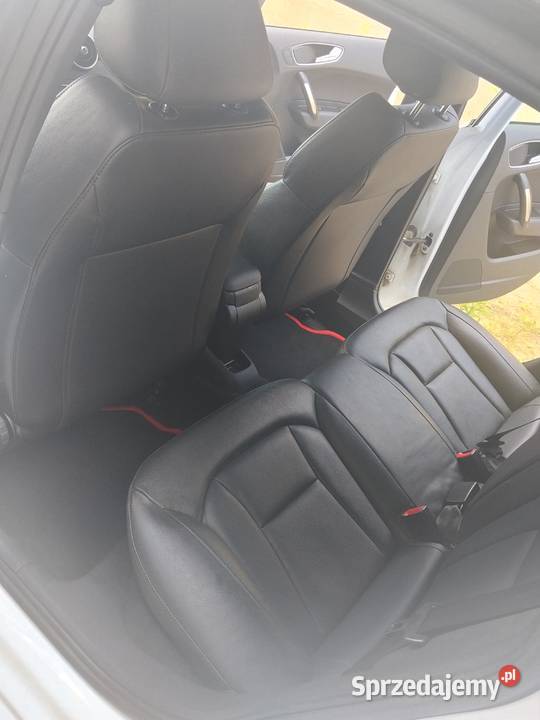 Audi a1 ful wersja skóry podsufitka czarna 16 Krzeszowice