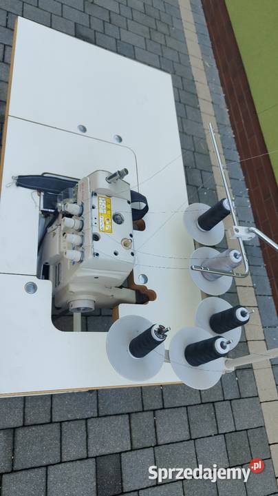 Maszyna krawiecka owerlok juki servo Podrzecze