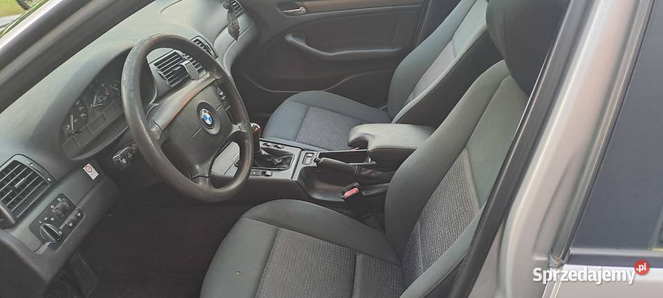 Bmw 316i e46 2003 Rok produkcji 2003 Chechło