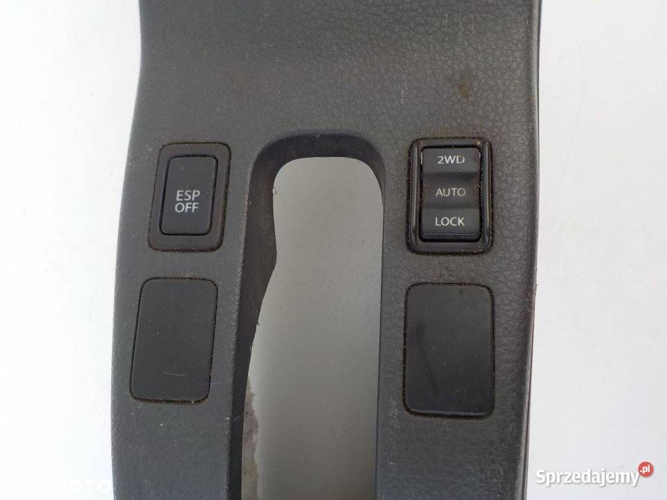 TUNEL ŚRODKOWY PODŁOKIETNIK SUZUKI SX4 7581180J0 osobowe Nowy Tomyśl