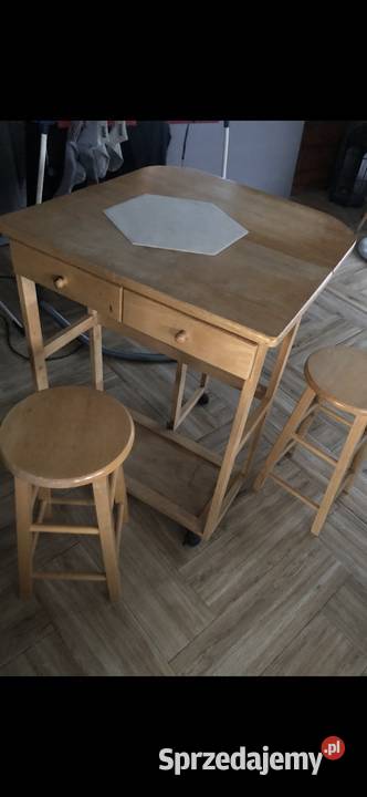 Stolik składany plus 2 taborety Olsztyn