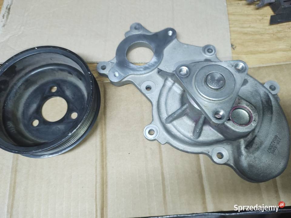Pompa wody ford mustang 37 V6 z kółkiem 2016 małopolskie Kraków