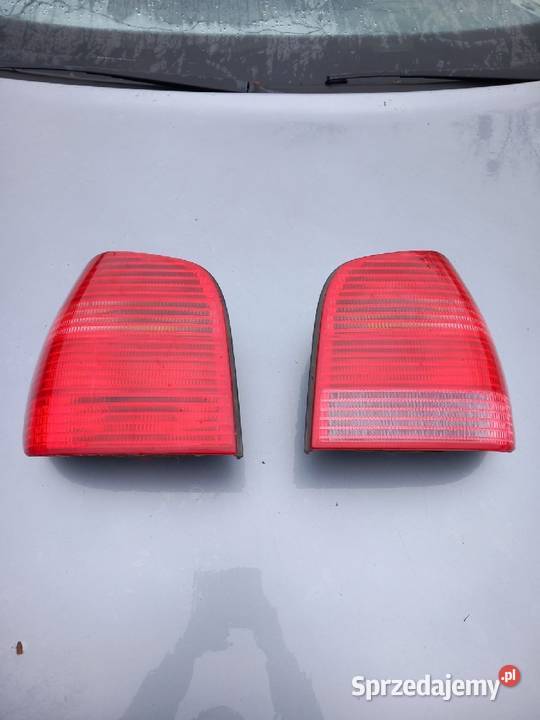 Polo 3 lift lampy tył tylne Lampy tylne pomorskie Barłożno