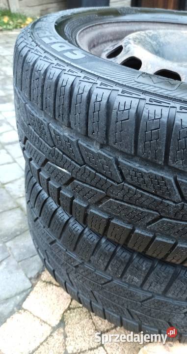 Grupa VWcztery koła z oponami zimowymi 20555 R16 Klebark Mały