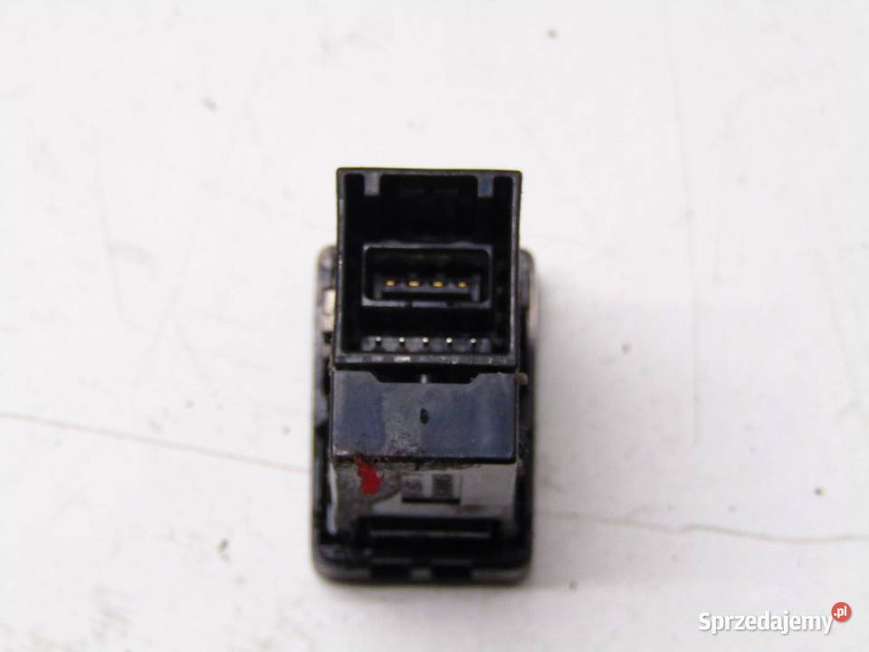 GNIAZDO ZŁĄCZE USB AUX TOYOTA PRIUS III LIFT sprzedam