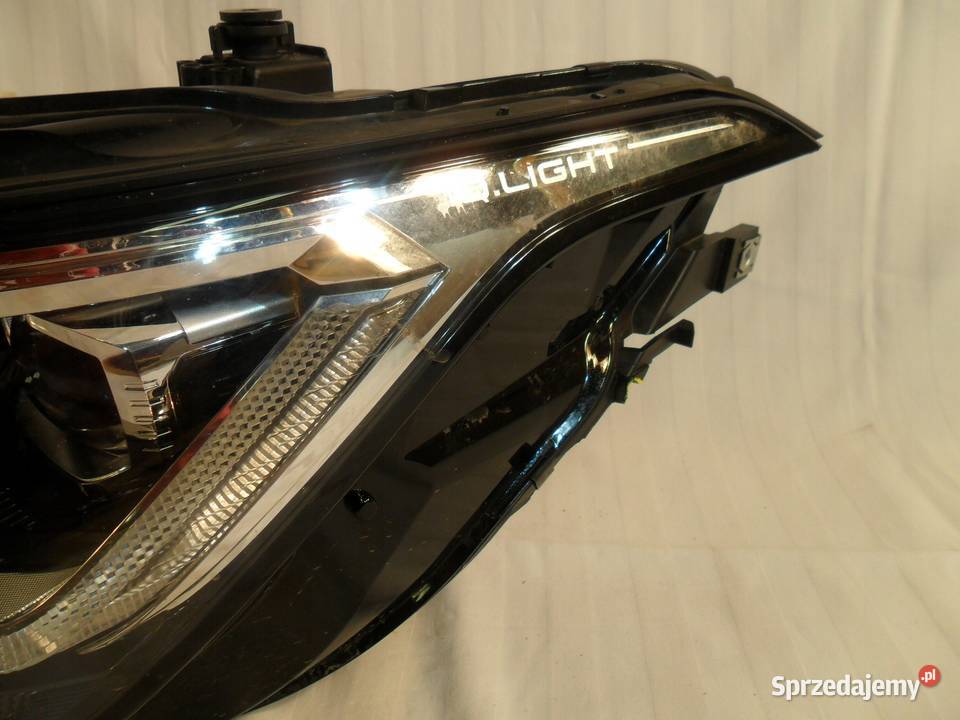 Volkswagen Tiguan II Lift reflektor lewy przedni