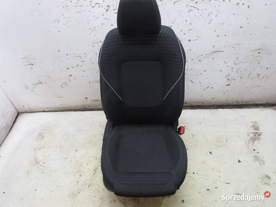 FOTEL PRAWY PRZÓD PRZEDNI FORD FIESTA MK8 5D