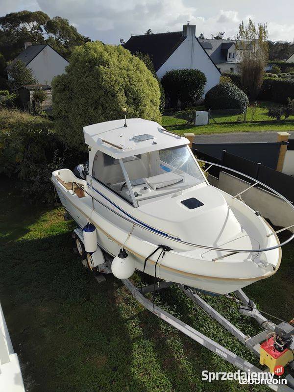 łódka jacht łódź motorowa pilothouse Rok produkcji 1998