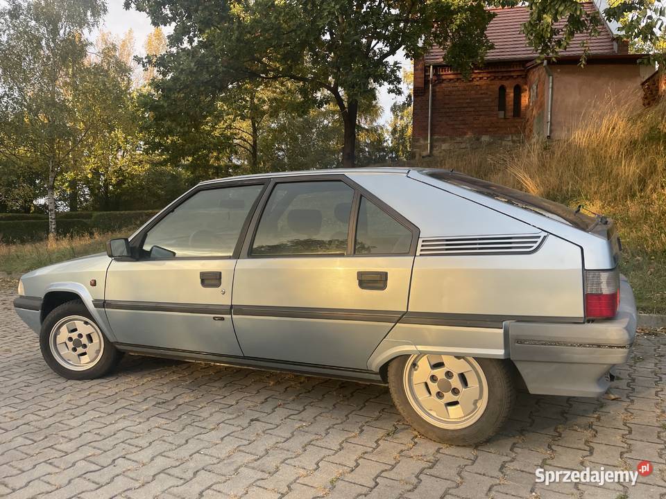 Klasyk Citroen BX 16 TZI bogata wersja w Citroën
