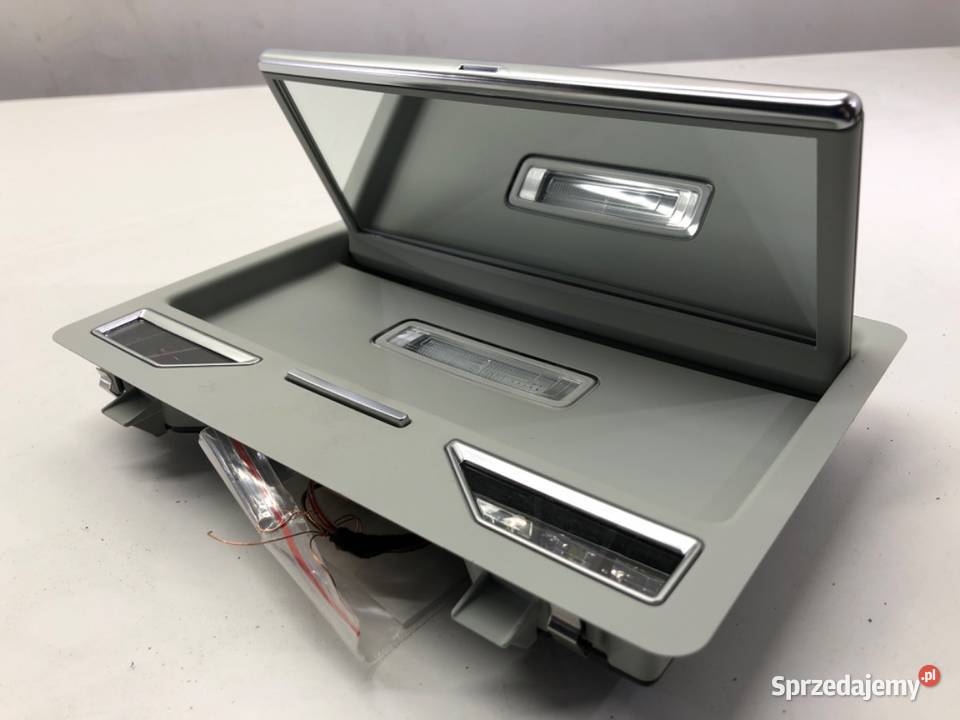 LAMPKA OŚWIETLENIE PODSUFITKI LUSTERKO AUDI A8 Pozostałe podkarpackie