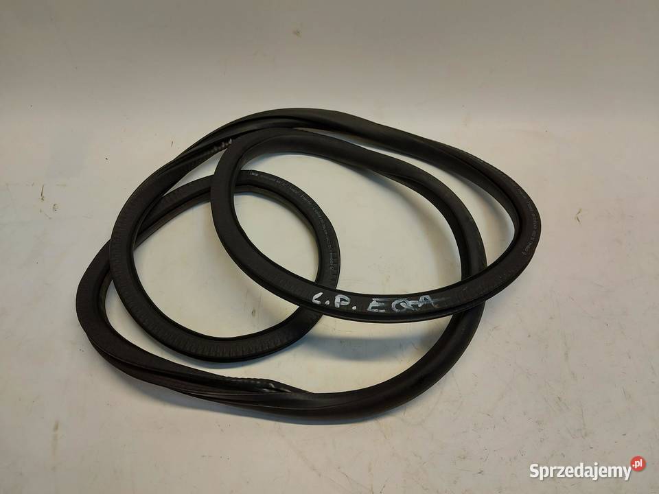 Mercedes EQA 250 W243 USZCZELKA KAROSERYJNA LEWY dolnośląskie