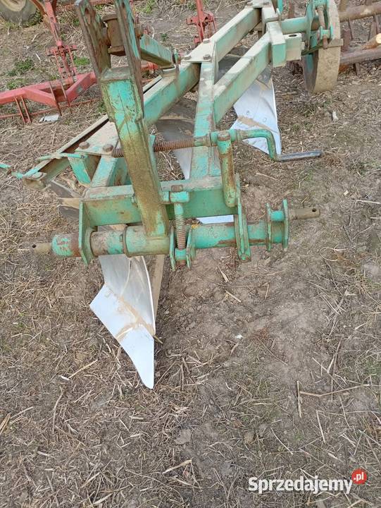 Pług 3 skibowy Miłochniewice