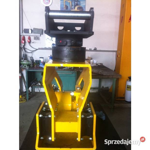 Zagęszczarka hydrauliczna GHEDINI do koparo Konopnica