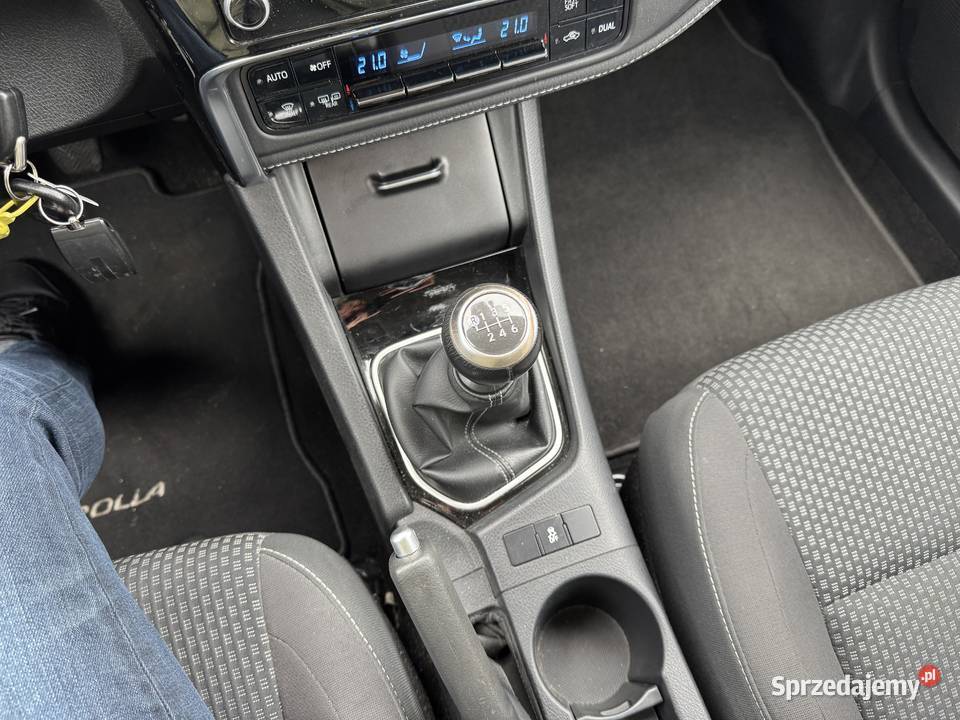 Toyota Corolla 16 BENZYNA Salon Polska wielkopolskie Konin sprzedam