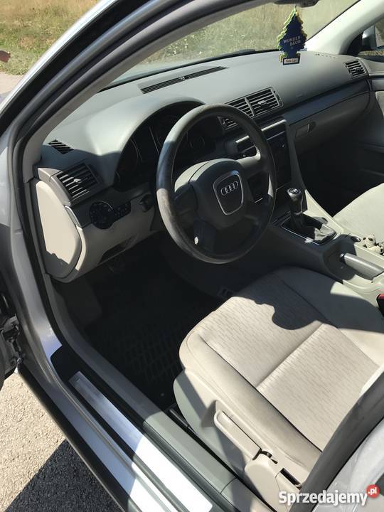 Audi A4 B7 sedan srebrny 6 biegów manual aluminiowe felgi A4