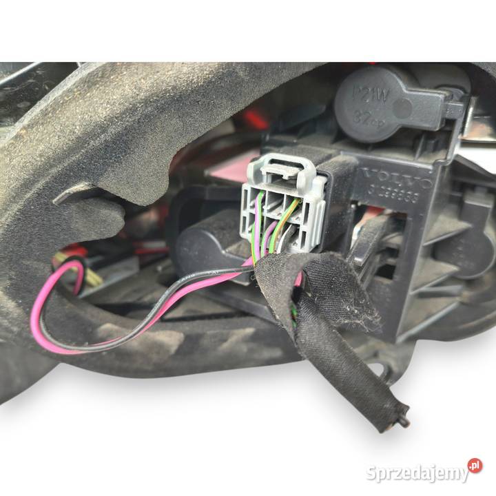 LAMPA PRAWA Volvo V40 II kombi 20122019 tylna Chełm