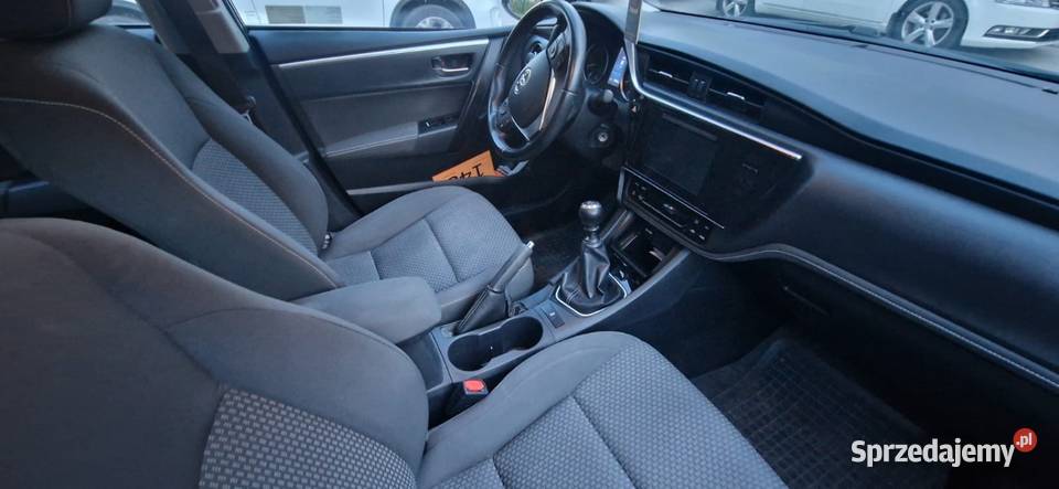 Toyota corolla comfort 2018 Sedan / Limuzyna mazowieckie Radom