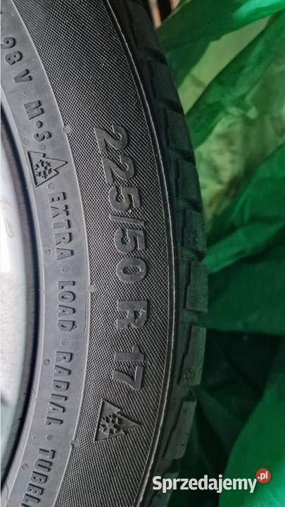 Alufelgi Audi 17 oryginalne z oponami zimowymi sprzedam