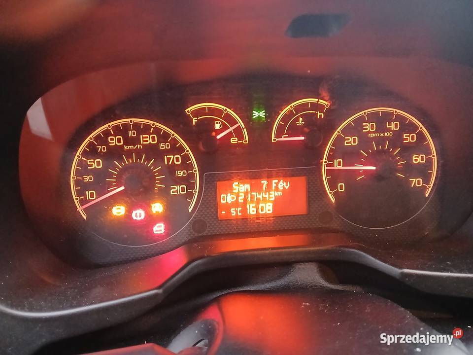 Peugot bipper 13 Rok produkcji 2011 Bipper Komórki