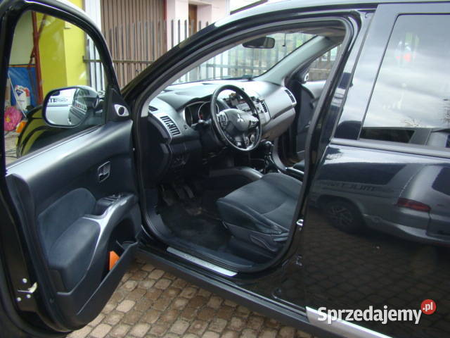 Mitsubishi Outlander 20 DID 4WD Invite 20 Diesel światła przeciwmgielne Outlander Żywiec sprzedam