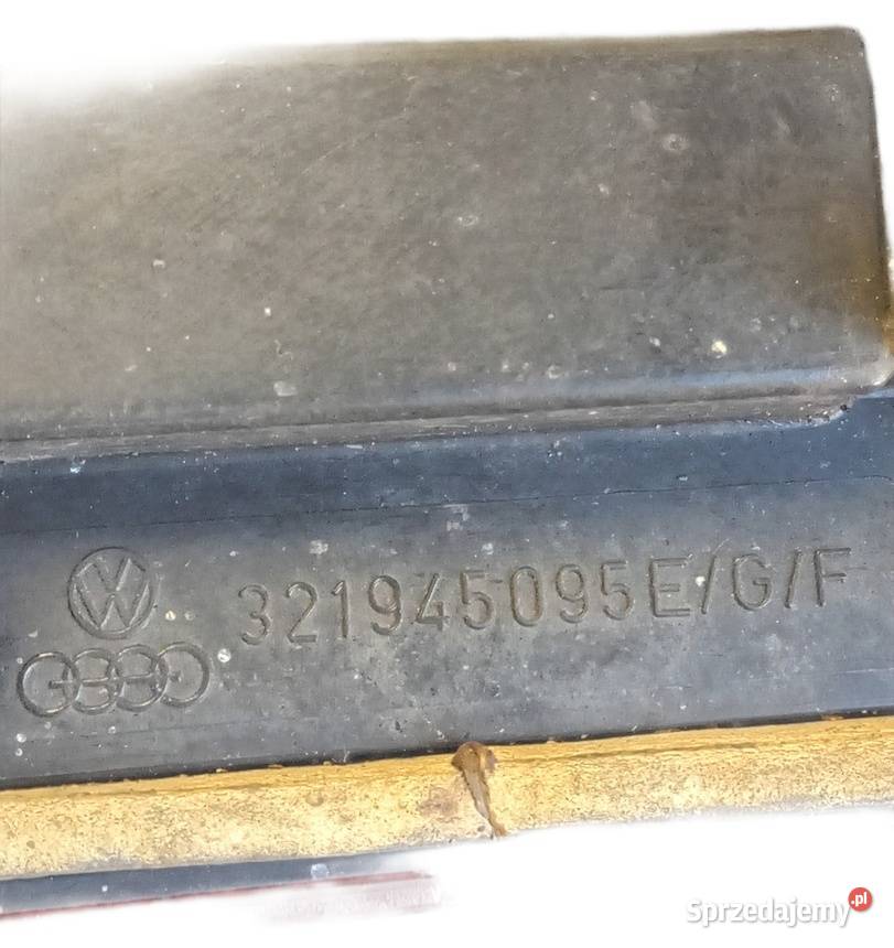 Lampa tylna lewa Volkswagen Passat B1 321945095E lewe sprzedam