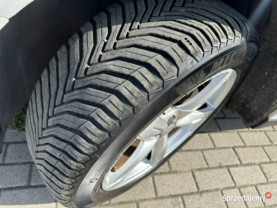 Audi Q5 Automat quattro ksenony czujniki tempomat Q5 sprzedam