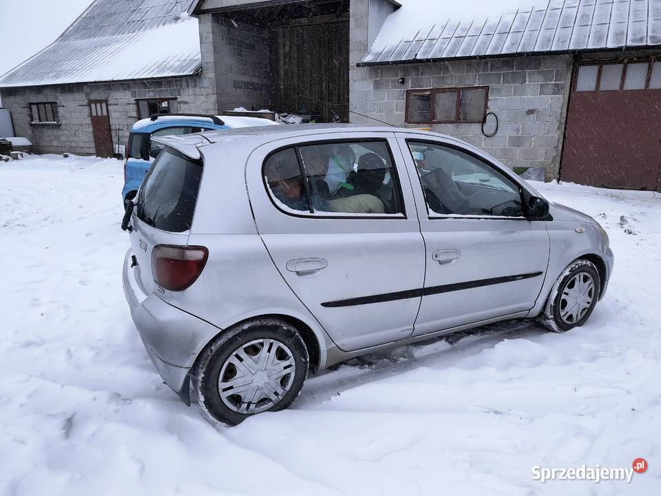Toyota Yaris 10 2002r
