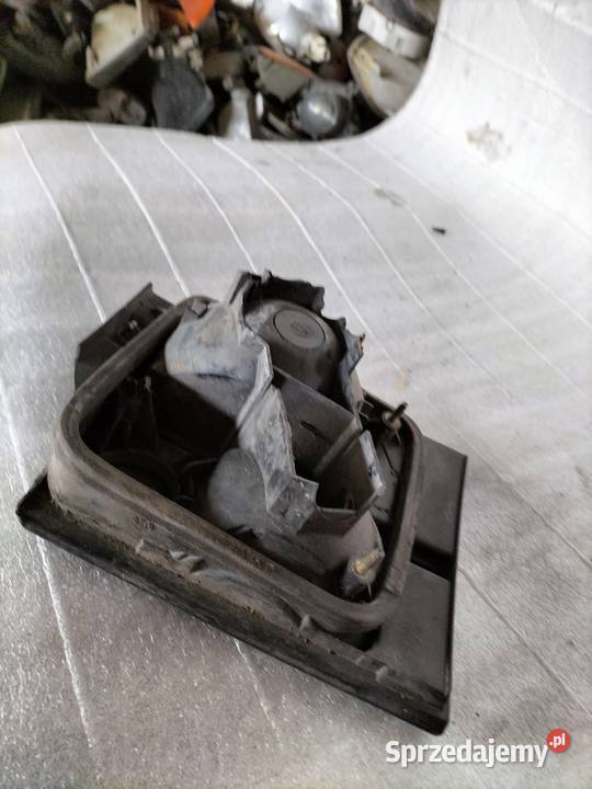 Volkswagen Vento Lampa tył klapy bagażnika lubelskie Kamień-Kolonia