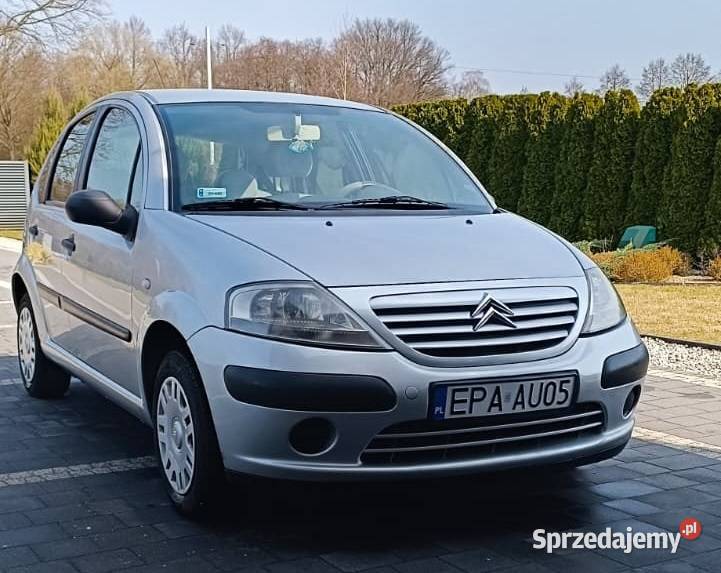 Citroen C3 salon bezwypadkowy pełna historia benzyna Majówka
